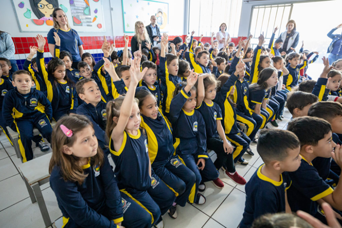Apucarana inicia entrega de utensílios de cozinha para escolas e CMEIs