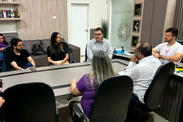 Câmara de Apucarana realiza coletiva sobre lançamento da Escola do Legislativo